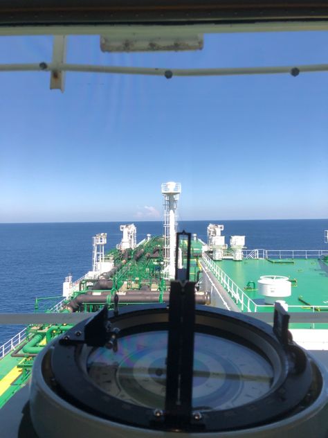 Maritime Aesthetic, Airplane Cockpit, Fantasy Country, Gas Work, Tanker Ship, Marine Engineering, Merchant Marine, Merchant Navy, My Live