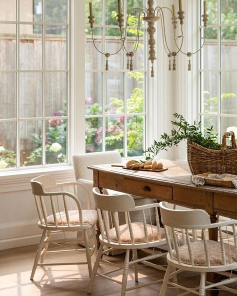 Country Dining Rooms, French Country Dining, Dining Nook, French Country House, French Country Style, Elegant Dining, French Country Decorating, Dining Room Design, Architectural Digest