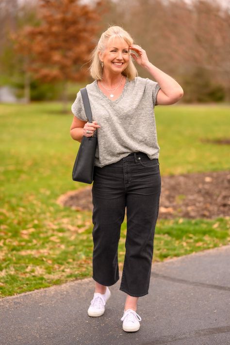 Styling Black, Grey & White for Spring - Dressed for My Day Outfits For Older Women, Black Dress Pants Outfits, Mother Clothes, Warm Spring Outfits, Dressed For My Day, Dress Pants Outfits, Mother Clothing, Uniqlo Pants, Stylish Outfits For Women Over 50