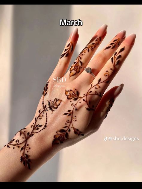 Cornrow Hairstyles With Braids, Hina Ideas, Henna On Palm, Wedding Hairstyles Without Veil, Cute Easy Henna Designs, Finger Henna Design, Veil Tattoo, Henna Finger Designs, Henna Fingers