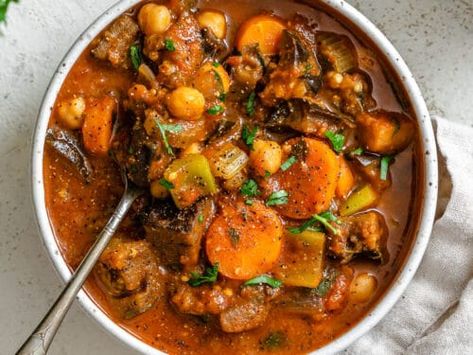 Eggplant Stew [With Tomatoes + Chickpeas] Stew With Tomatoes, Eggplant Stew, Sauteed Eggplant, Eggplant Pasta, Eggplant Curry, Affordable Kitchen, Chickpea Stew, Broccoli Cauliflower, Vegan Soups