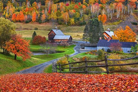 Sleepy Hollow Farm in Woodstock, VT Available in: 4x6 5x7 8x10 8x12 12x18 11x14 16x20 16x24 20x30 By default all paper prints are printed on borderless luster photo paper (archival quality). If you would like a border or a different type of paper (such as glossy) contact me. Toby Mcguire, Vermont Photography, Vermont Art, Vermont Farms, Woodstock Vermont, Farm Photography, Fall Wall Decor, Farm Photo, Farm Art