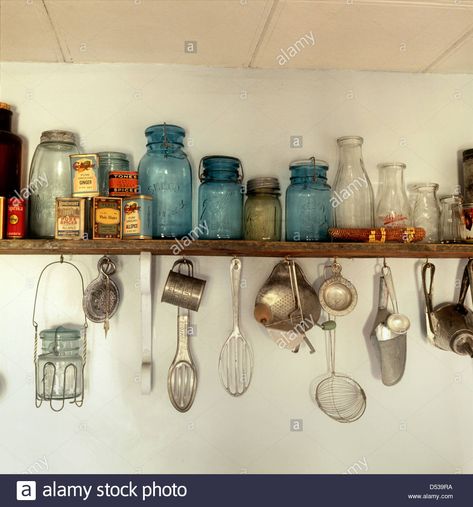 Vintage Kitchen Utensils, Kitchen Display, Primitive Kitchen, Kitchen Shelf, Antique Kitchen, Old Kitchen, Vintage Kitchen Decor, Kitchen Redo, Antique Decor