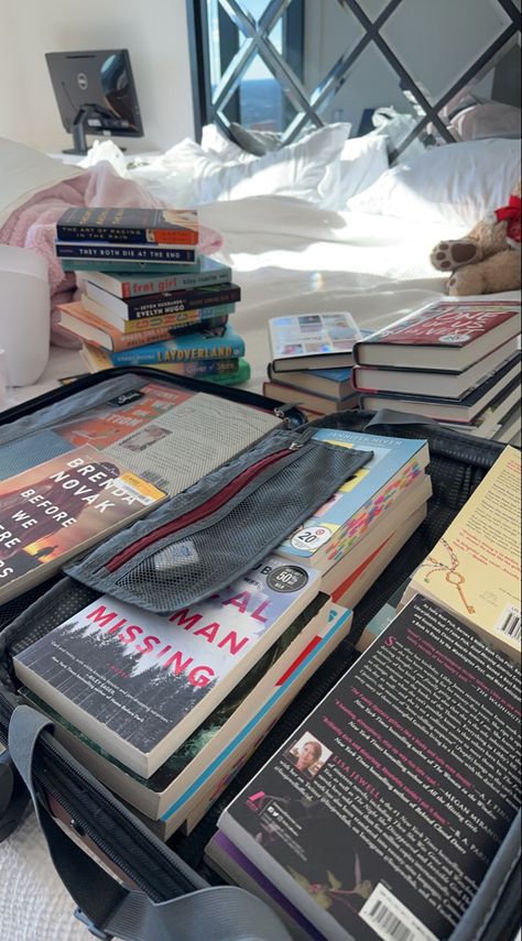 packing books in suitcase | books | luggage | aesthetic books | library collection Packing Suitcase Aesthetic, Luggage Aesthetic, Reading Retreat, Packing Books, Collage Project, Books Library, Aesthetic Books, Book Haul, Suitcase Packing