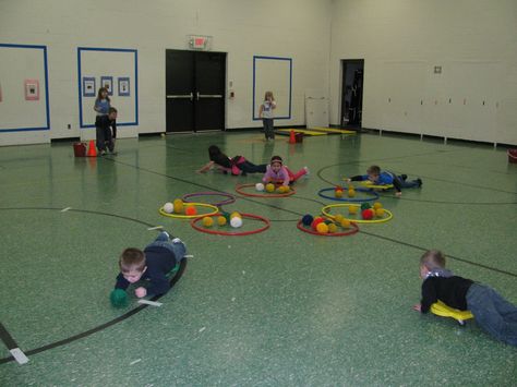 Hungry Hippos life size Human Bowling, Elementary Physical Education, Game Star, Elementary Pe, Physical Education Lessons, Pe Activities, Pe Lessons, Pe Teacher, Pe Class