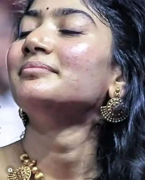 Sai Pallavi Face, Isha Chawla, Sai Pallavi Hd Images, Face Closeup, Indian Pictures, Sai Pallavi, All Actress, Actress Without Makeup, Hot Lips