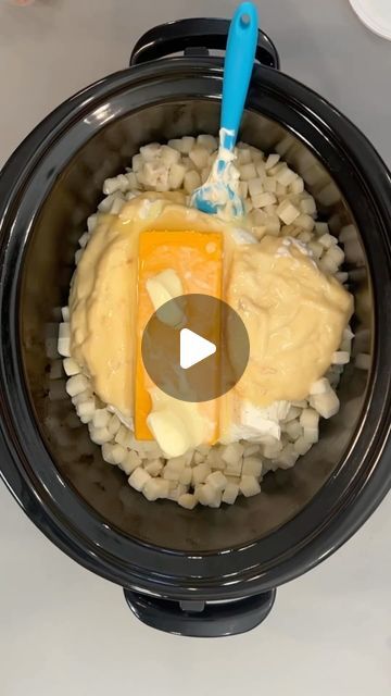 Jacky Has Fun on Instagram: "Easy Cheesy Potatoes 🤤 #slowcooker #crockpot #potatoes #recipeoftheday #recipevideo #cheese #yummyfood #easyrecipes #recipeideas #deliciousfood" Cream Of Onion, Easy Cheesy Potatoes, Crockpot Potatoes, Easy Crockpot Soup, Cream Of Onion Soup, New Recipes For Dinner, Best Crockpot Recipes, Prepared Meals, French Onion Dip