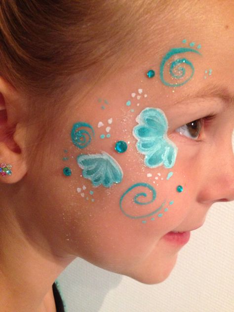 Squid Face Paint, Shell Face Paint, Face Painting Sea Theme, Seahorse Face Paint, Flounder Face Paint, Face Painting Mermaid Easy, Underwater Face Painting, Seashell Face Paint, Simple Mermaid Face Paint