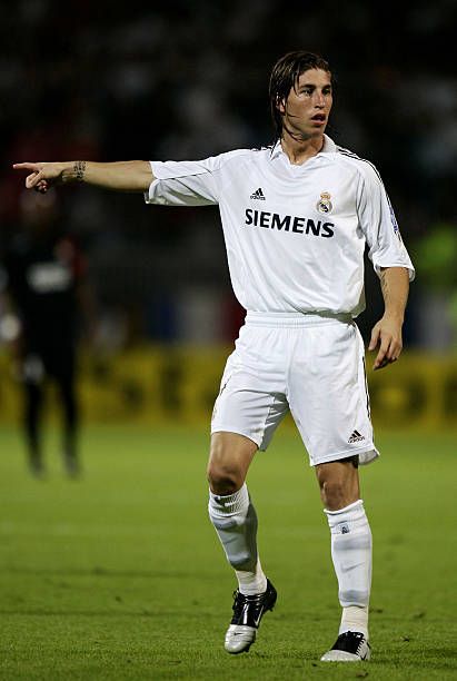 Sergio Ramos of Real Madrid in 2005. Sergio Ramos Young, Real Madrid 2005, Football Photography, Sport Player, Soccer Pictures, Cristiano Ronaldo, Football Players, Real Madrid, Ronaldo