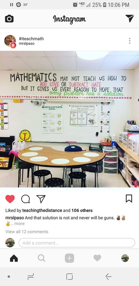 I would like to incorporate a table like this in my classroom as a help desk or a group-teacher work desk. 6th Grade Classroom Decorations, Backyard Classroom, Science Classroom Decor, Algebra Classroom, High School Math Classroom, Teacher Work, Math Classroom Decorations, Physics Classroom, Forensic Anthropology