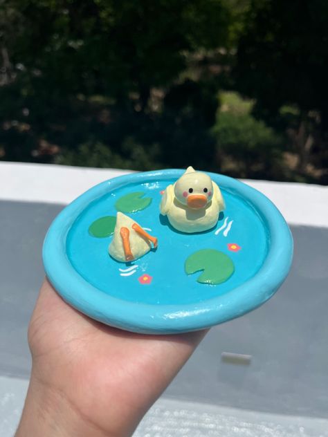 air dry clay arcilla secado al aire Clay Ideas Duck, Air Dry Clay Harry Potter, Duck Clay Art, Air Dry Clay Duck, Air Dry Clay Trinket Dishes, Clay Pond, Clay Templates, Clay Duck, Clay Tray