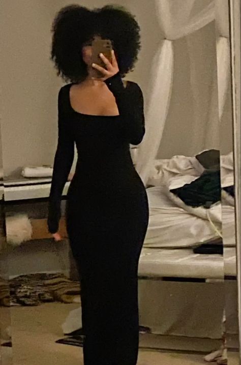 Bodycon Black Dress, Body Con Dress Outfit, Cute Modest Outfits, Looks Party, Modest Fashion Outfits, Looks Chic, Dressy Outfits, Cute Simple Outfits