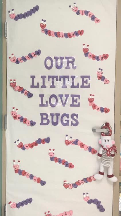 Bulletin Board Ideas For Teachers Valentines Day, Febuary Door Ideas For Classroom, Valentines Day Preschool Decorations, Valentine’s Day Infant Bulletin Board, Prek Valentines Day Bulletin Boards, February Classroom Bulletin Board Ideas, Valentine’s Day Bulletin Board Kindergarten, Valentine’s Classroom Decorations, Valentines Classroom Decorations Diy