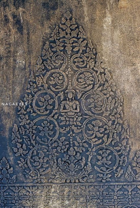 Angkor Wat Tattoo, Burmese Language, Cambodia Art, Locked Door, Khmer Art, Mural Paintings, Cambodian Art, Cambodia Travel, Inspiration Painting