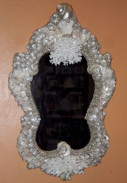 Shell Encrusted Home Decor, Mirrors, Chandeliers, Frames, Furniture, and much more... Spiegel Diy, Rooms Decoration, Seashell Mirror, Mermaid Bedroom, Seashell Candles, Mermaid Room, Shell Mirror, Mermaid Aesthetic, Dream Room Inspiration