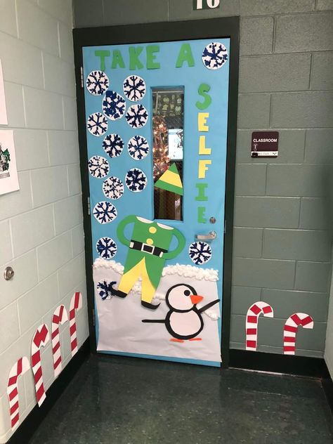 Deck The Doors Christmas Contest, Christmas Doors, Classroom Christmas Decorations, Christmas Contests, Christmas Classroom Door, Christmas Arts, Door Decorating Contest, Classroom Christmas, Christmas Arts And Crafts