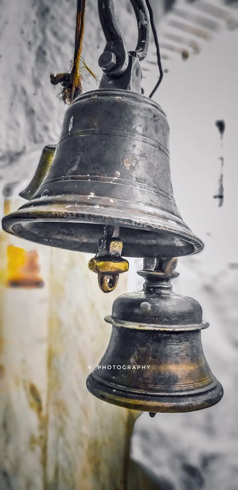 Temple bell. Temple Bells Painting, Tungnath Temple, Bell Wallpaper, Wall Prints Quotes, Temple Bell, Bell Pictures, Temple Bells, Bell Art, Desktop Background Pictures