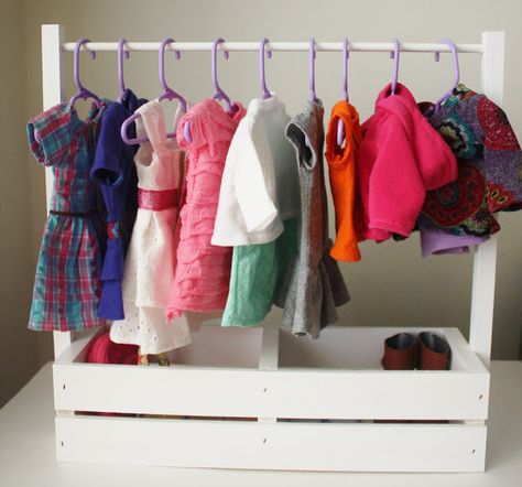 Fabric Cake: DIY American Girl Clothes Rack Hanger Organizer Diy, Hanger Organization Diy, Clothes Hanger Organizer, American Girl Birthday Party, American Girl Birthday, Diy Clothes Rack, American Girl Diy, Organizer Diy, Hanging Clothes Racks