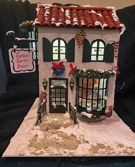 Miniature Christmas House, Diy Christmas Village Houses, Christmas Tree Village, Christmas Diorama, Diy Christmas Village, Christmas Houses, Pottery Houses, Christmas Village Houses, Christmas Village Display