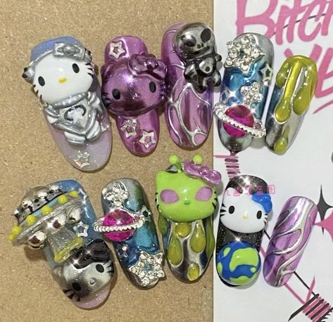 Purple Cute Nail Designs, Hello Kitty Clothes Aesthetic, Sanrio Halloween Nails, Alien Hello Kitty, Y2k Halloween Nails, Galaxy Acrylic Nails, Keroppi Nails, Hello Kitty Halloween Nails, Cute Nails Y2k