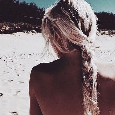 Blonde hair, don't care. Mermaid Perfume, Beach Braids, Summer Braids, Brunette Blonde, Hairstyle Tutorials, Golden Tan, Easy Hairstyle, Hair Tutorials Easy, Diy Simple