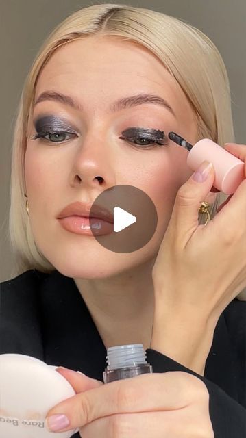 Elena Rachitskaya on Instagram: "Easy way to get a beautiful gradient with an eye tint liquid shadow + lid swatches

technical details:
💡 Apply 1 layer of creamy eyeshadows to your eyelids
💡 Blend it (only this border). Start from the border to the center of your eyelids. Choose a fluffy synthetic brush
💡 Clean your brush with a paper or use another clean one

📌 blend it fast and then add more if you need brighter color and darker depth. It will be easier for you if you apply a little bit concealer in those areas where you are going to blend

P.s.: Trying PUPA MILANO Vamp! Liquid Eyeshadow 012 anthracite

What do you think? Have you tried it before? Is it works well for you?

#eyeshadowstick #hoodedeyestruggle #liquideyeshadow #eyetint #eyemakeup #hoodedeyes #hoodedeyesmakeup #liquidey Creamy Eyeshadow, Liquid Shadow, Blending Eyeshadow, Makeup Mistakes, Hooded Eyes, Liquid Eyeshadow, Eyeshadow Tutorial, Brush Cleaner, Concealer