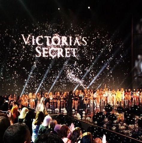 Victoria’s Secret aesthetic. Victoria’s Secret fashion show. Fashion Show Aesthetic, Victoria Secret 2014, Victoria's Secret Aesthetic, Tumblr Girly Aesthetic 2013, Victoria Secret Show, Victoria Secret Model, Vs Fashion Shows, Super Rich Kids, Model Lifestyle