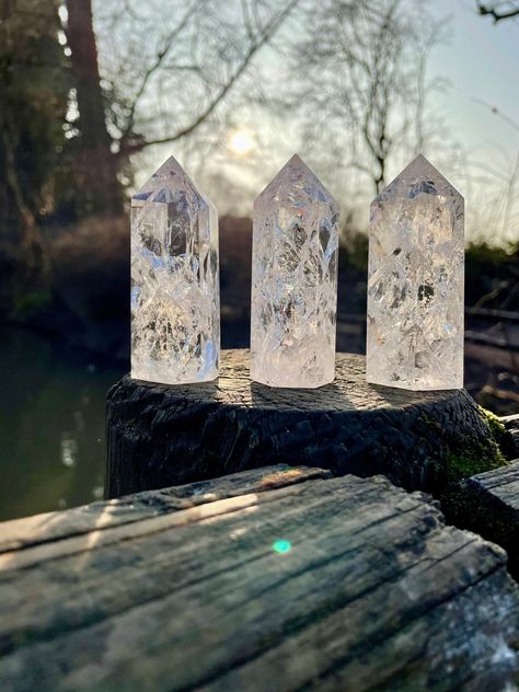 Crackle Quartz, Bright Sunshine, Types Of Crystals, Clear Quartz Point, Crystal Tower, Cheer You Up, Fire And Ice, Crystal Grid, Clear Quartz Crystal