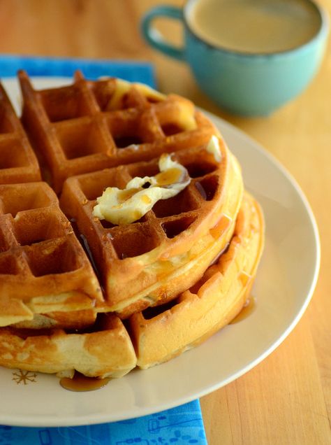 Vanilla Buttermilk Blender Waffles Waffle Batter Recipe, Blender Waffles, Buttermilk Waffles, Crepes And Waffles, Fourth Dimension, Lazy Weekend, Egg Free Recipes, Waffles Maker, Dessert Salads