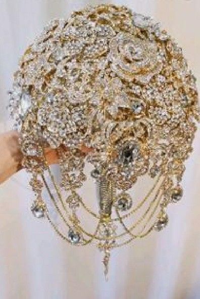 Brooch Bouquet Tutorial, Purple Brooch Bouquet, Cascading Brooch Bouquet, Pearl Brooch Bouquet, Rose Gold Brooch Bouquet, Jewelry Bouquet, Brooch Bouquet Diy, Bling Bouquet, Arabian Wedding