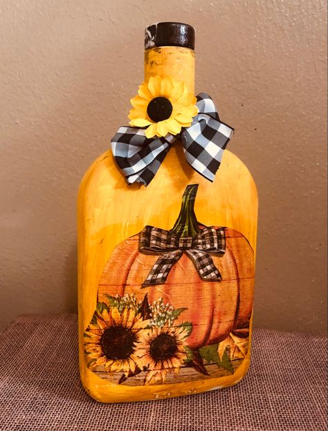 glass-diy-bottle-gold-pumpkin-sunflowers-decor-fall-decoupage-napkin Whiskey Bottle Crafts Diy, Glass Bottle Crafts Ideas, Halloween Wine Bottle Decorations, Halloween Wine Bottle Crafts, Sunflower Halloween, Bottle Decoupage, Sunflower Stuff, Alcohol Bottle Crafts, Upcycled Bottles