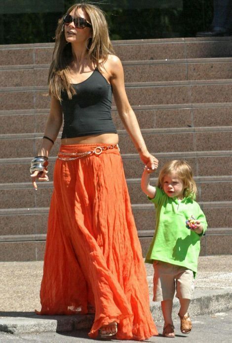 Posh And Becks, Beckham Style, Victoria Beckham Style, Estilo Boho, 2000s Fashion, Bella Hadid, Spring Summer Outfits, Fashion Killa, Victoria Beckham