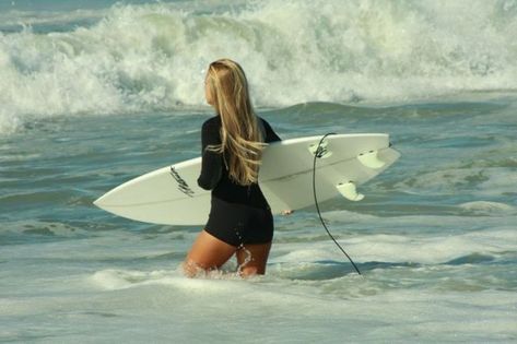 Surf Hair, Surfing Aesthetic, Mavericks Surfing, The Calm Before The Storm, Surf Aesthetic, Beach Blonde, Surf Vibes, Surfer Style, Calm Before The Storm