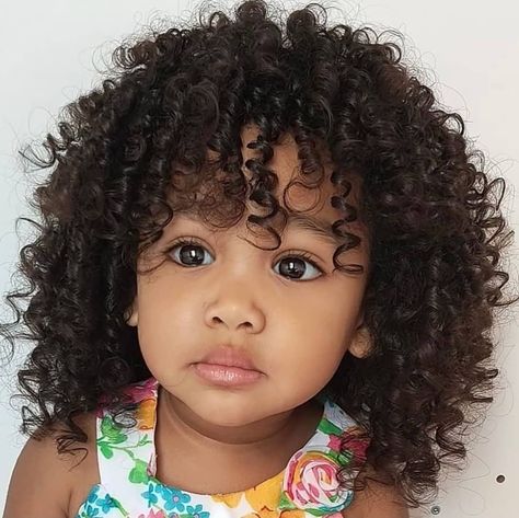 40 Best Shoulder Length Curly Hair Cuts & Styles in 2022 Shoulder Length Curly Hair Cuts, Hair Cuts Styles, Cutest Hairstyles, Coily Natural Hair, Shoulder Length Curly Hair, Layered Curly Hair, Textured Haircut, Wavy Hairstyles Medium, Medium Curly Hair Styles