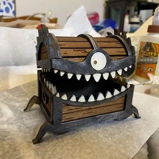 Monster Treasure Chest - Halloween Box : 10 Steps (with Pictures) - Instructables Halloween Treasure Chest, Wood Box Design Ideas, Treasure Box Ideas, Painted Treasure Chest, Treasure Chest Diy, Cardboard Treasure Chest, Fimo Halloween, Halloween Boxes, Laser Patterns