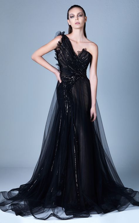 Luxurious style G1092 is an absolute show-stopper. Perfect for red carpet events, galas, or your personal big evening occasions. Black Ball Gown, Mnm Couture, Unique Prom Dresses, Fantasy Gowns, Lace Bridal, Black Wedding Dresses, Black Gown, Couture Gowns, Red Carpet Dresses