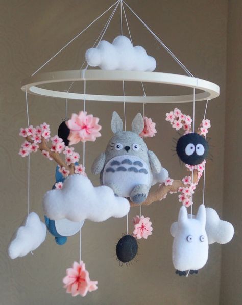 Totoro baby mobile, Totoro nursery, Totoro Sakura mobile, Totoro decor, studio ghibli Studio Ghibli Diy, Totoro Crafts, Totoro Nursery, Crib Mobile Girl, Mobile Girl, Baby Boy Mobile, Modern Mobile, Anime Mobile, Diy Bebe