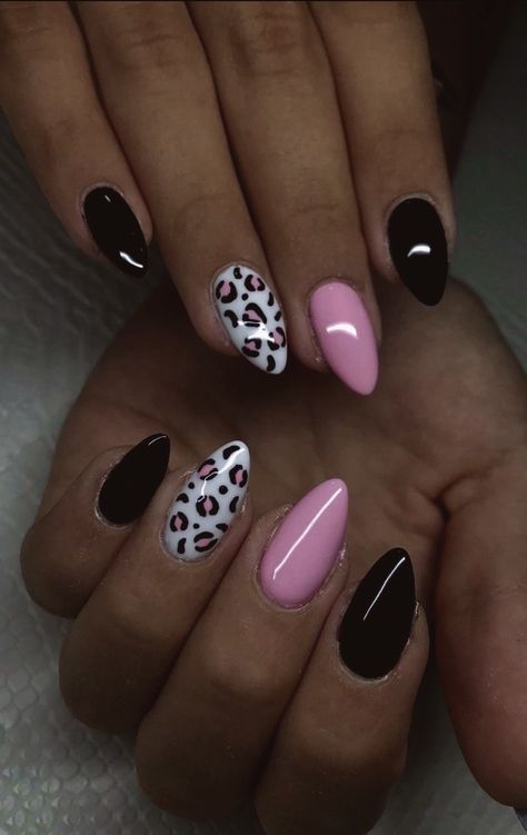 Black And Pink Almond Nails, August Nails Ideas, Rodeo Nails, Animal Nail Designs, Cheetah Print Nails, Animal Print Nails Art, August Nails, May Nails, Diva Nails