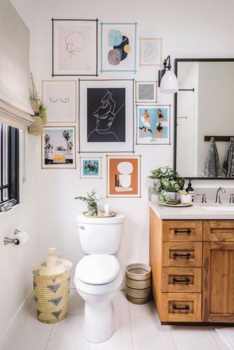 17 Bathroom Ideas To Steal From Pinterest | Grazia Small Living Room Decor, Botanical Illustrations, Small Bathroom Decor, Bathroom Inspo, Bathroom Wall Decor, Small Living Room, Amazing Bathrooms, Small Living, Apartment Ideas