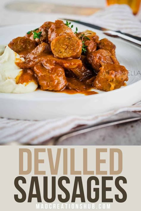 Boerewors Stew, Devilled Sausages, Keto Sausage Recipes, Sausage Ideas, Sausage Casseroles, Keto Meat Recipes, Keto Sausage Recipe, Chili Dog Chili Recipe, Easy Sausage Recipes