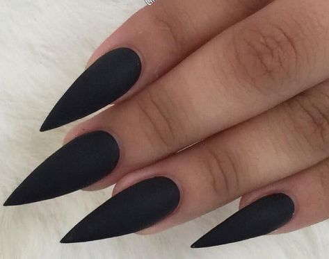 Nails Pointy, Gel Nails Shape, Acrylic Nails Stiletto, Stilleto Nails Designs, Sweet Nails, Witch Nails, Pointy Nails, Black Acrylic Nails, Claw Nails