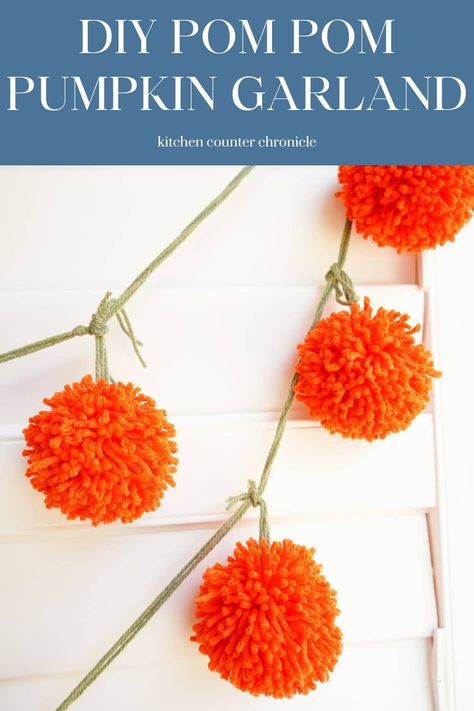 Halloween Yarn, Garland Craft, Fun Fall Crafts, Pumpkin Garland, Pom Pom Wreath, How To Make A Pom Pom, Yarn Craft, Pom Pom Crafts, Fall Craft