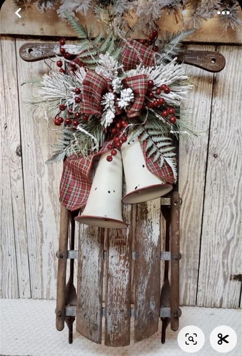 How To Decorate A Sled For Christmas, Antique Sleds Decorated For Christmas, Christmas Sled Ideas, Decorating A Sled For Christmas, Old Sled Repurpose, Sleigh Christmas Decorations, Antique Sled Christmas Decor, Decorating Sleds For Christmas, Painted Sleds Ideas