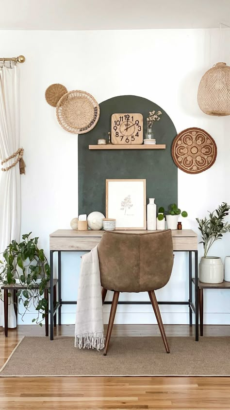 indie.boho.nest on Instagram: Before I paint over this, I thought I’d take this opportunity to show you how to color block an arch. You’ll need: A small nail Pencil… Deco Studio, Office Inspo, Washable Rug, Home Office Design, A Desk, Apartment Ideas, Office Ideas, Home Office Decor, Washable Rugs