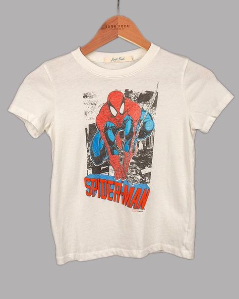 Graphic Tees Spiderman, Spider Man Graphic Tee, Spiderman Shirt Aesthetic, Marvel Graphic Tees, Spiderman Graphic Tee, Spider Man Swinging, Graphic Tees Outfit, Spiderman T Shirt, Cartoon Clothes