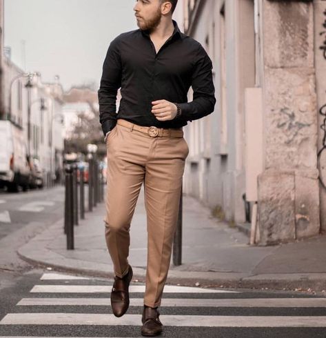 Tan Pants Men, Tan Pants Outfit, Black Shirt Outfit Men, Brown Pants Men, Black Shirt Outfits, Khaki Pants Outfit, Beige Hose, Khakis Outfit, Formal Attire For Men