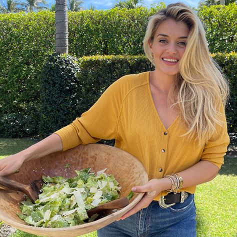 Daphne Oz Recipes, Daphne Oz, Fast Meals, Caesar Salad Dressing, Caesar Salad Recipe, Salad Dressing Recipes Homemade, Walnut Salad, Caesar Dressing, Apple Cranberry