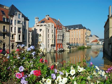 One of the best cities in the world - Metz France. World Travel Destinations, Metz France, River Cruises In Europe, Alsace Lorraine, Affordable Vacations, Holiday Travel Destinations, Alsace France, Grand Est, Scenery Photography