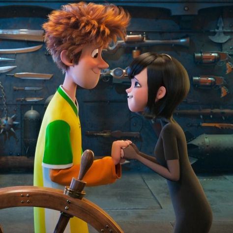 Hotel Transylvania 4: Transformania #hoteltransylvaniatransformania #hoteltransylvania Hotel Transylvania Jonathan, Johnny Hotel Transylvania, Cartoon Couple Photos, Mavis And Johnny, Hotel Transylvania Movie, Mavis Hotel Transylvania, Mavis Dracula, Mal And Evie, Collage Des Photos