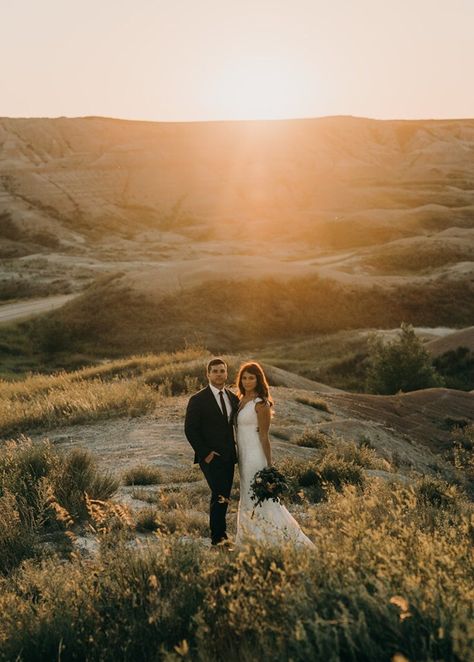 Badlands Wedding, Vibey Wedding, Wedding Invitation Photos, Black Hills Wedding, Eloped Wedding, South Dakota Wedding, Wedding Tips And Tricks, K Photo, Hills Wedding